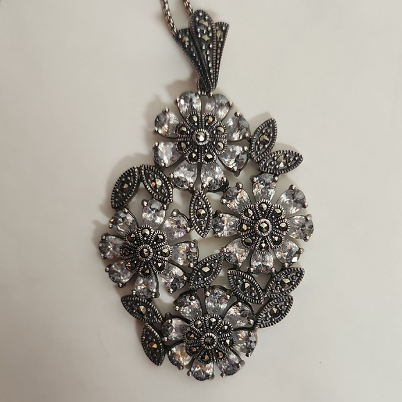 Kanishka New York Jewelry - Kanishka New York Swarovski Marcasite Elegant Silver Floral Pendant Necklace WOW